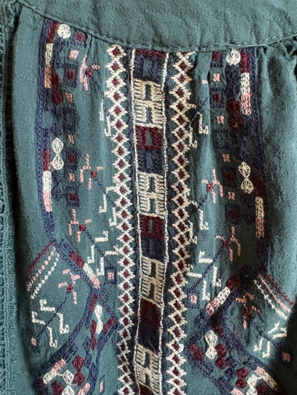 KNOX ROSE Embroidered Lace Blouse - Picture 8 of 11